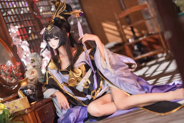 《元尊》手游：武瑶COS服展示，见证武神之威仪图片